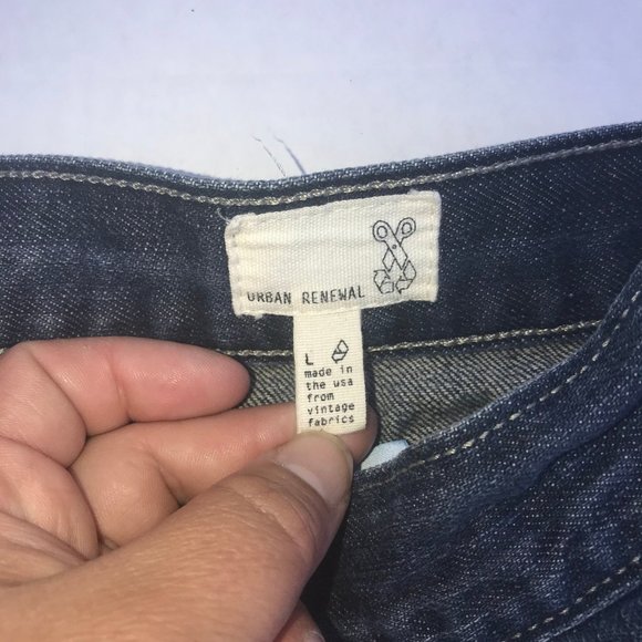 Levi’s 514 Jean Upcycled Cut-off Shorts - Picture 6 of 8